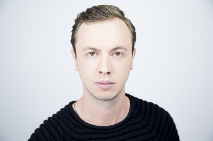 ANDREW RAYEL credit Linda Van Den Broek 1 695x463